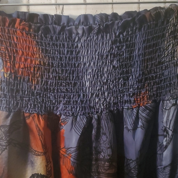 Multi-Colored Leaf Print Strapless Sun Dress - Picture 4 of 10